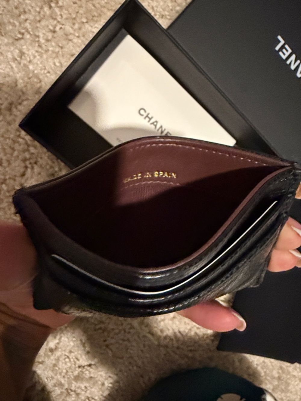 CHANEL Black Quilted Caviar Leather Card Holder with Gold CC - Picture 5 of 11